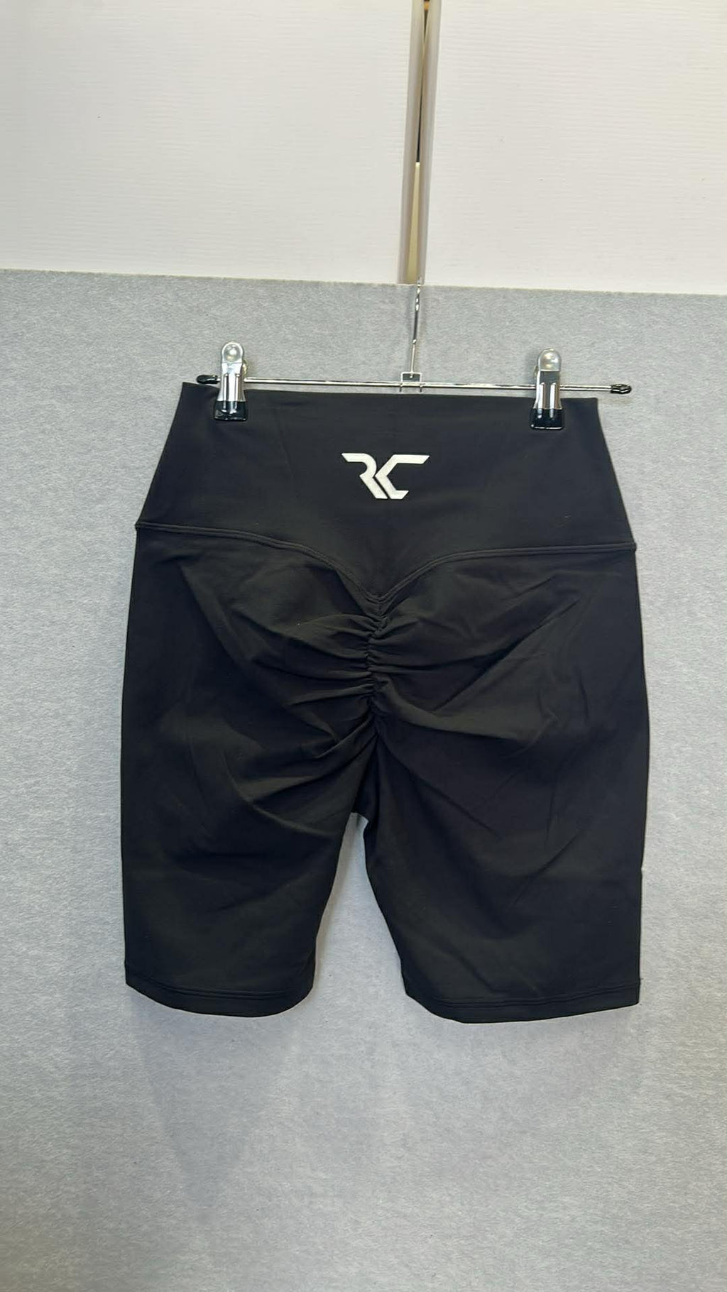 Black Mid Thigh Tights - Legging Shorts