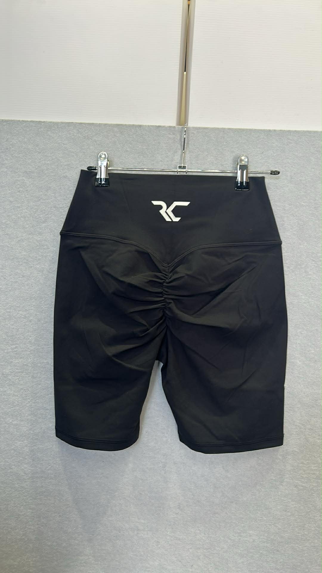 Black Mid Thigh Tights - Legging Shorts