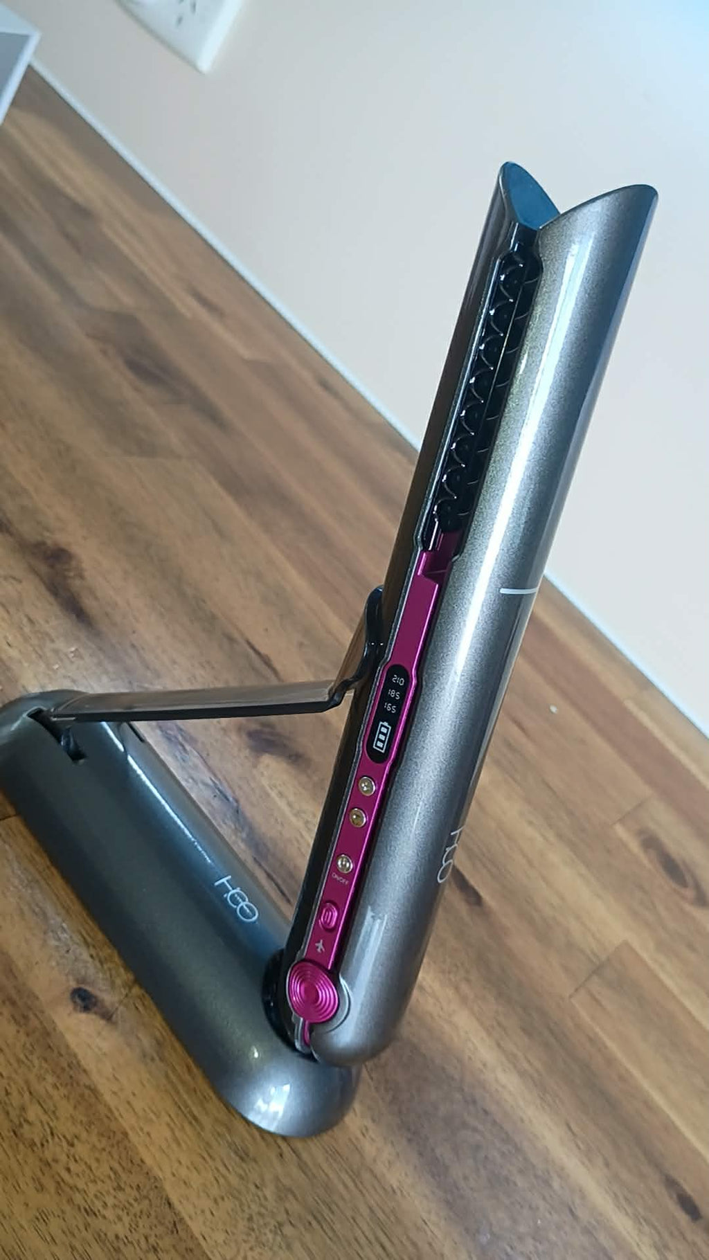 HairCulture Cordless Hair Straightener